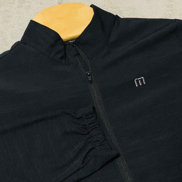 Travis Mathew Jacket Womens M Black Full Zip Lightweight Athletic Cinch Waist - Picture 1 of 8